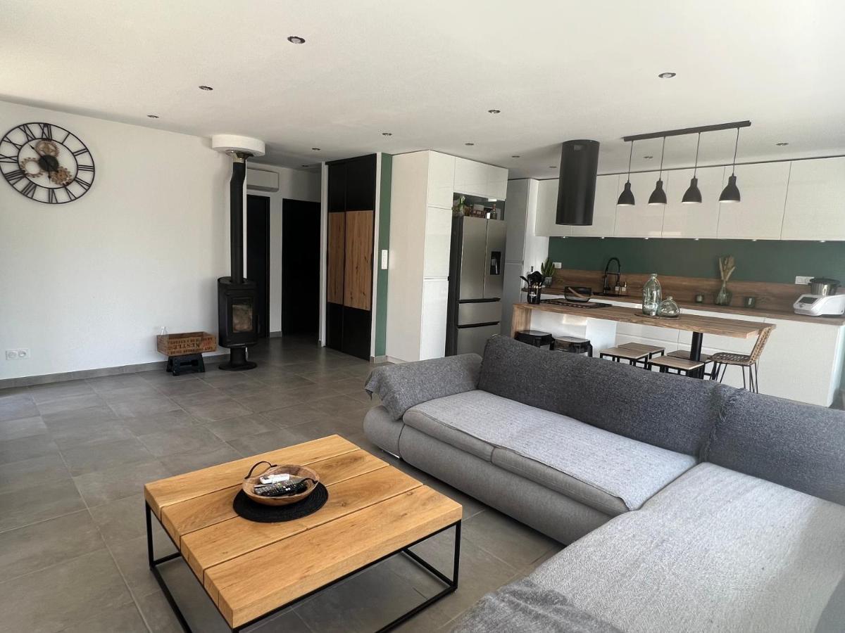 Agreable Villa Recente Au Coeur D'Un Charmant Petit Village Sernhac ภายนอก รูปภาพ